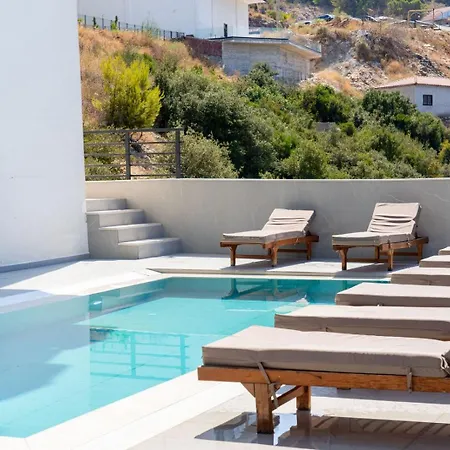 Apartament Skyline Penthouse - Dual Pools Saranda