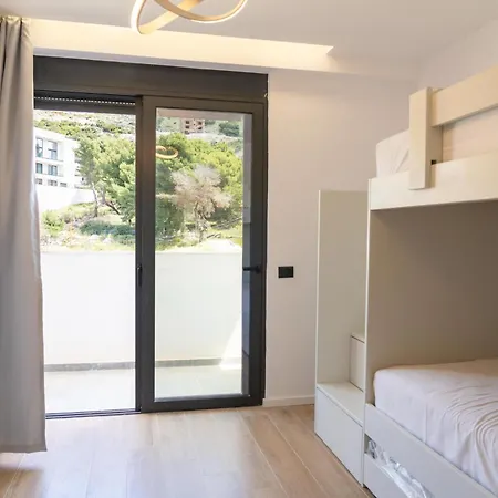 Διαμέρισμα Skyline Penthouse - Dual Pools
